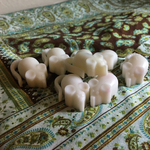 Mini vanilla soaps - Picture 2 of 4